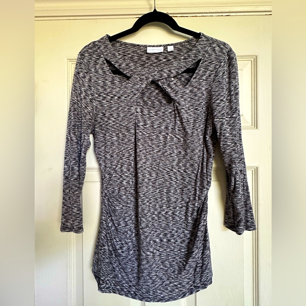 New York and Company cutout shirt